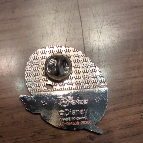 Disney Tangled Pin Collection - Picture 10 of 12